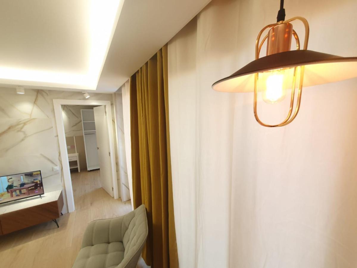 ,apartamento Con Piscina Y Wifi Apartment