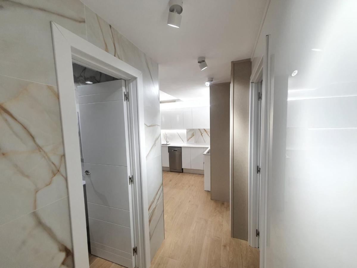 ,apartamento Con Piscina Y Wifi Apartment